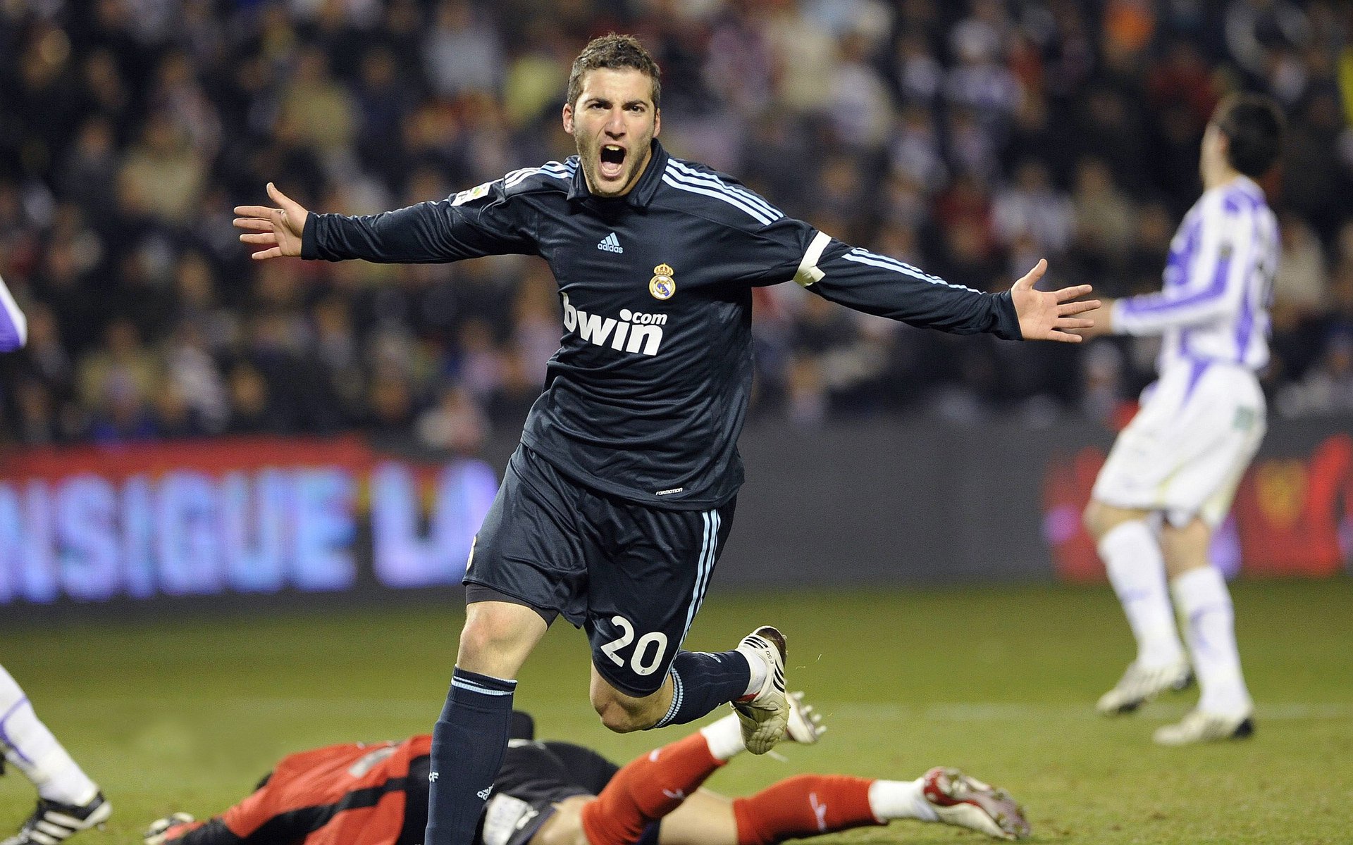 kaiyun登录入口-乌拉圭队在巴黎奥运会比赛中多次通过二次进攻得分，乌拉圭参加奥运会